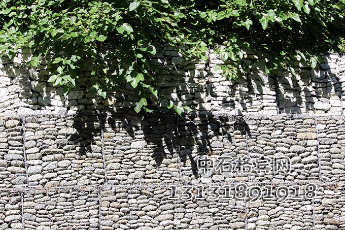 護岸格賓石籠價格、生產(chǎn)廠家13131891918