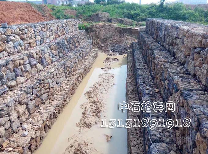 護岸格賓網(wǎng)、鍍鋅格賓網(wǎng)13131891918