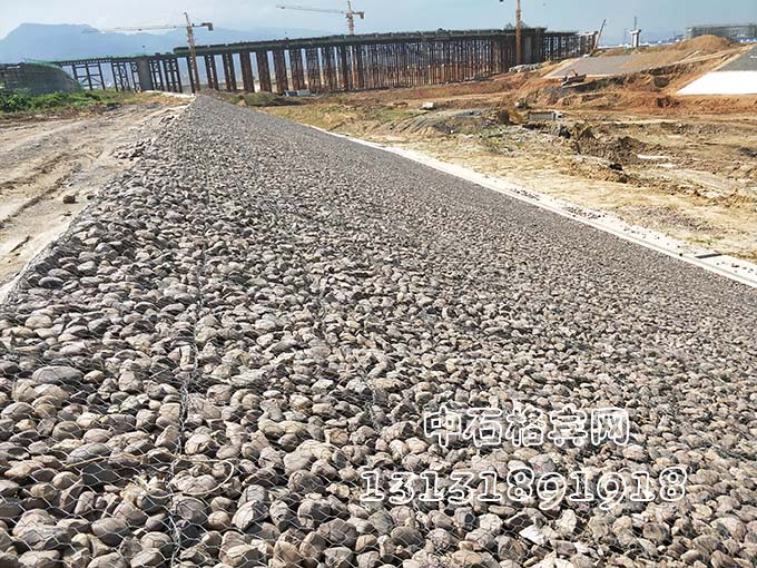 鍍高爾凡雷諾護(hù)墊13131891918 鍍高爾凡雷諾護(hù)墊13131891918